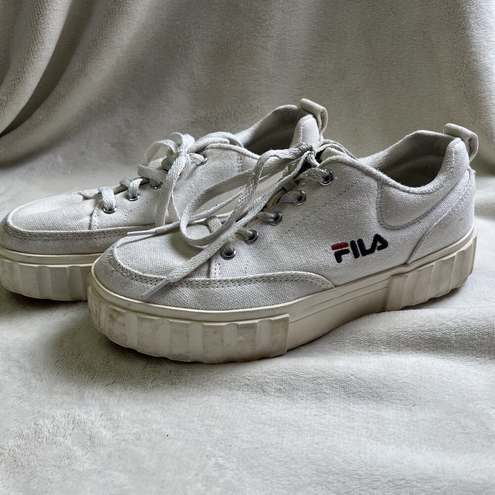 FILA Sandblast Low white Platform New Size 7.5